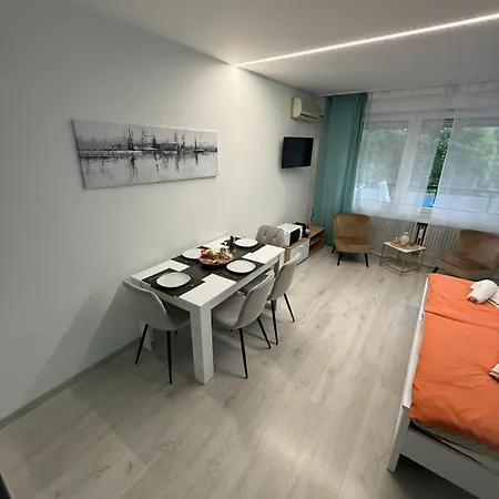 公寓 Residenz Am Luganersee Mit Pool